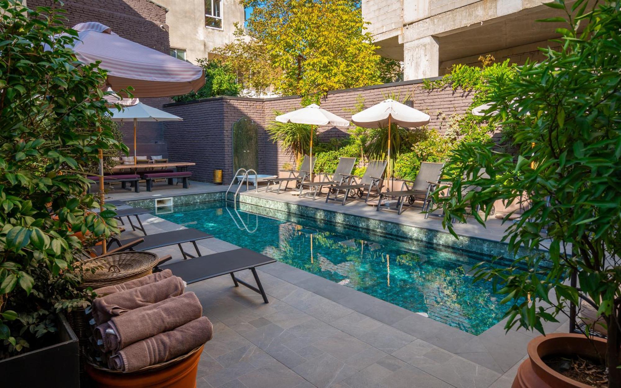 Communal Hotel คูทายสิ ภายนอก รูปภาพ